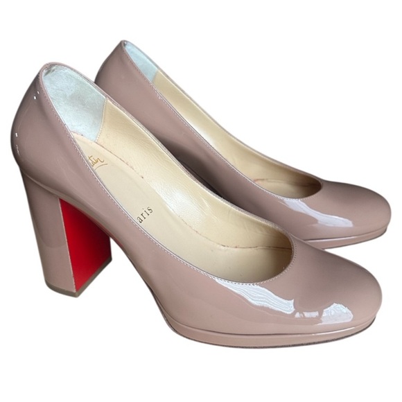Christian Louboutin Kabetts 100mm
Nude patent Pumps RETAIL 845 - Picture 5 of 9
